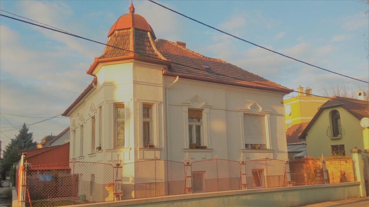 Hostel Maros Győr Exterior foto