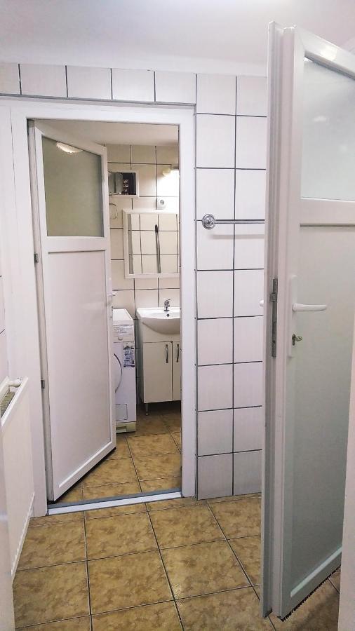Hostel Maros Győr Exterior foto